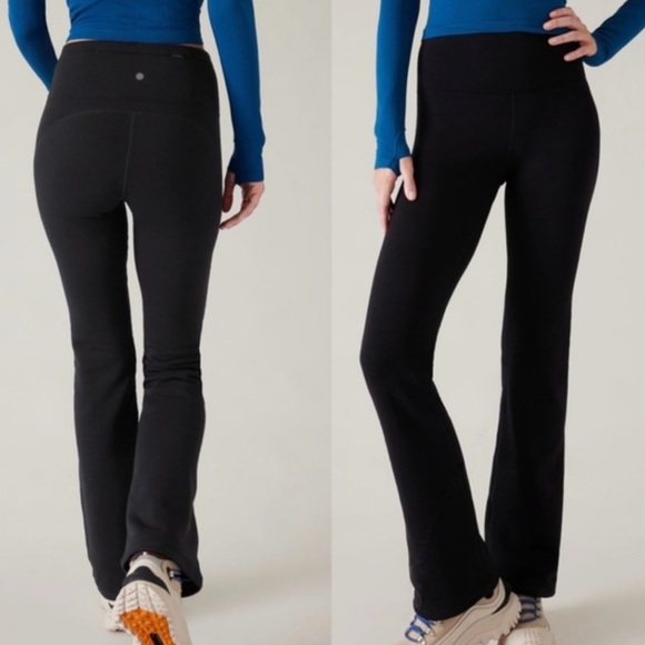 Athleta Pants - Athleta fleece lined flare pants black size XS minor XL
Has some pilling